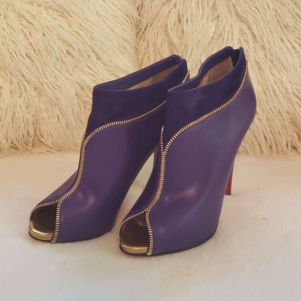 Christian Louboutin Col Zippe Booties